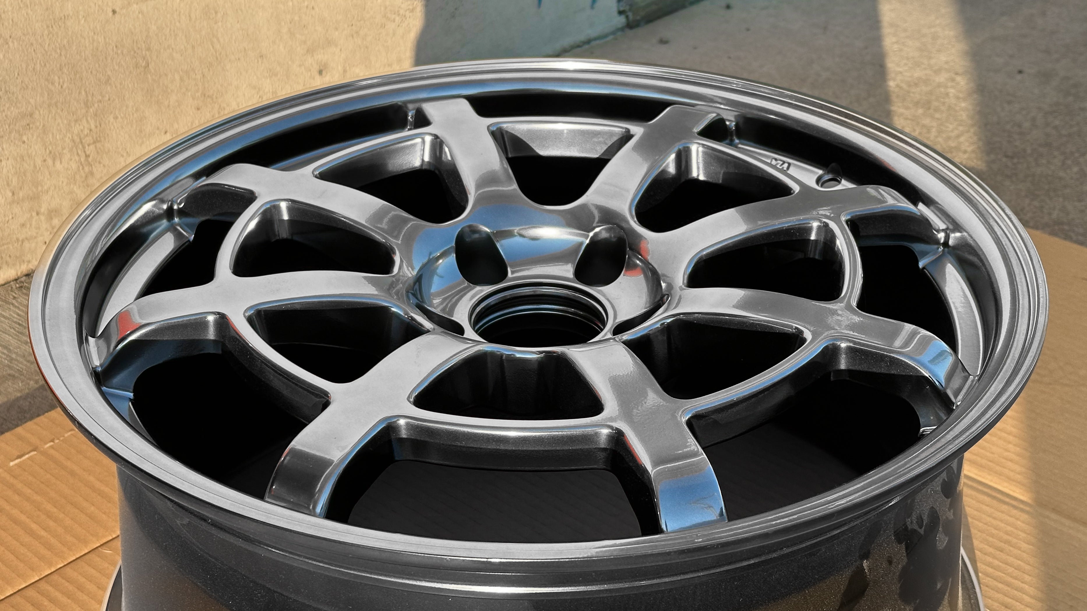 R.M.K R8 (Radiant Silver)