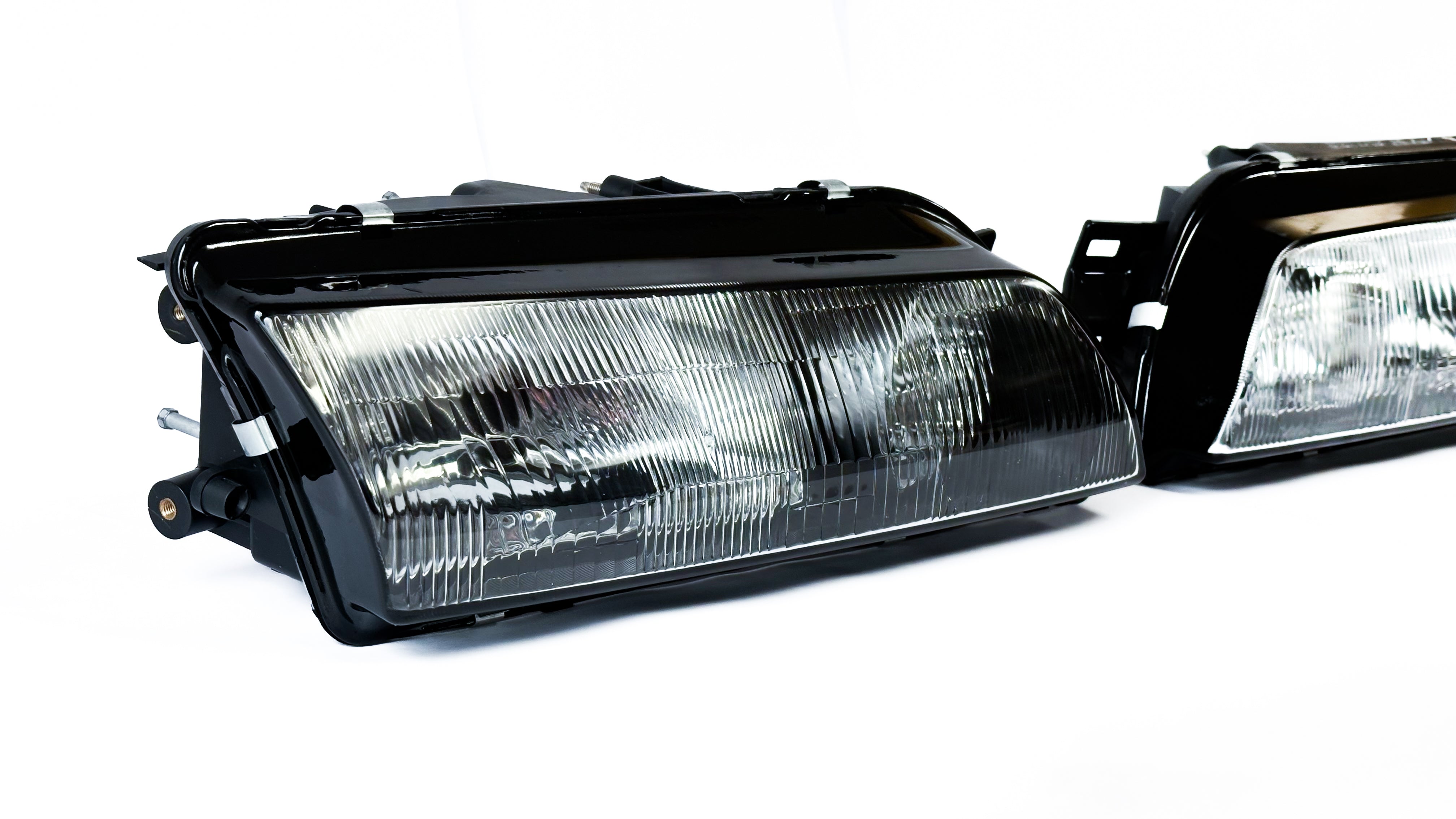 Garage Active BNR32 N1 Headlight (R32)