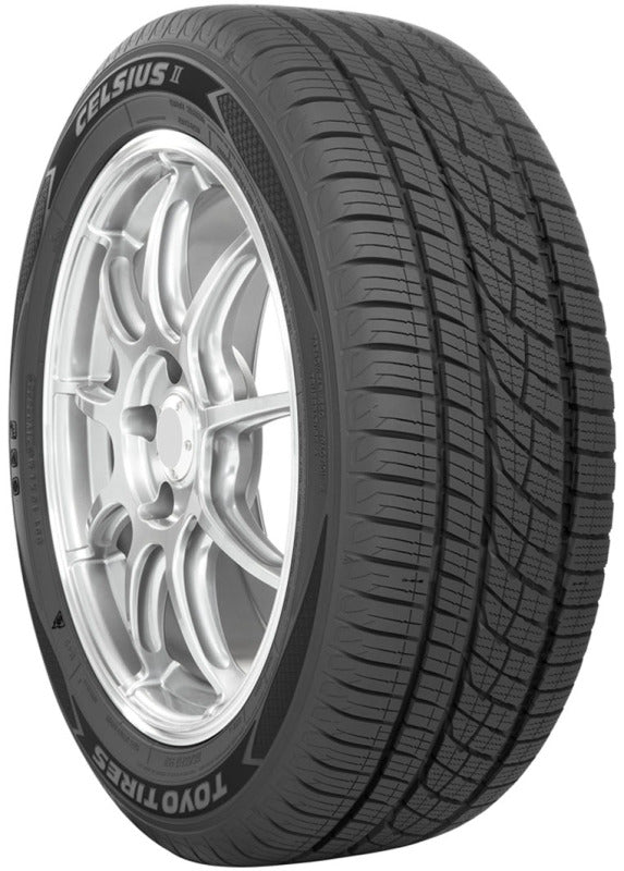 Toyo Celsius II Tire - 235/55R19 105V XL (TL)